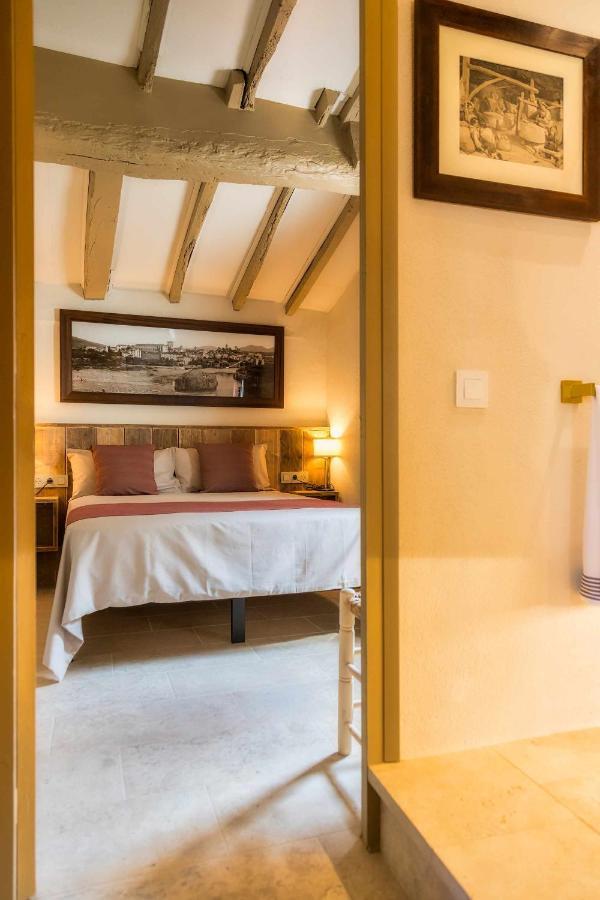 El Molino De Besalu Casa Con Jardin Villa Exterior foto